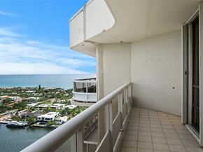 20191 E Country Club Dr TS3, Aventura FL 33180