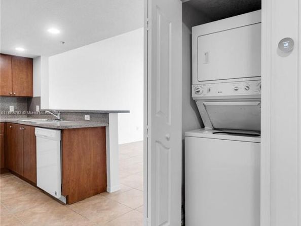 218 NW 12th Ave 702, Miami FL 33128