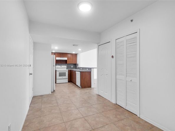 218 NW 12th Ave 702, Miami FL 33128