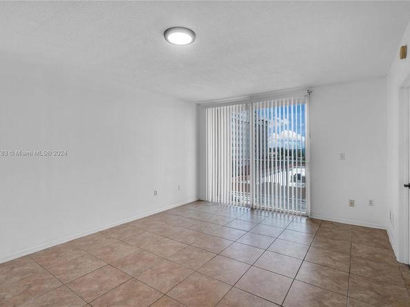 218 NW 12th Ave 702, Miami FL 33128