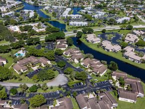 8771 Holly Ct 103, Tamarac FL 33321