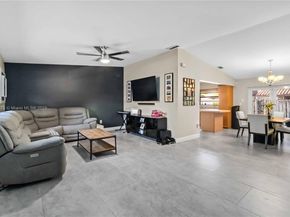 11217 SW 56th Cir, Cooper City FL 33330
