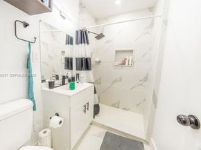 1990 NW 154th St, Miami Gardens FL 33054