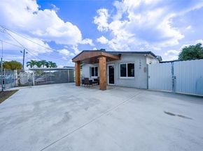 1990 NW 154th St, Miami Gardens FL 33054