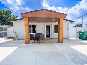 1990 NW 154th St, Miami Gardens FL 33054