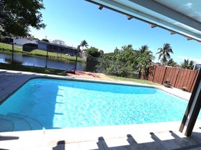 9170 NW 24th Pl, Sunrise FL 33322