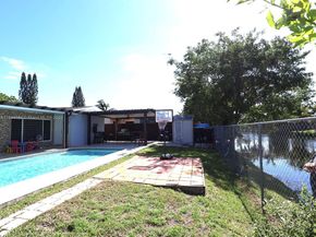9170 NW 24th Pl, Sunrise FL 33322
