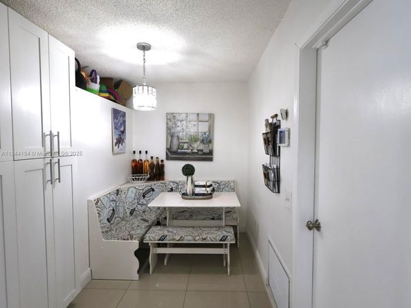 9170 NW 24th Pl, Sunrise FL 33322