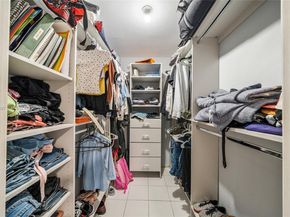 8005 Lake Dr 404, Doral FL 33166