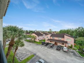 8005 Lake Dr 404, Doral FL 33166