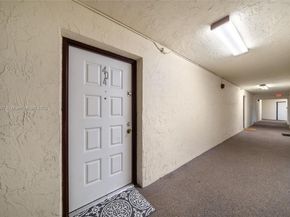 8005 Lake Dr 404, Doral FL 33166