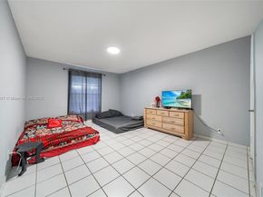 8005 Lake Dr 404, Doral FL 33166