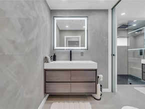 1405 SW 4th Ter, Pompano Beach FL 33060