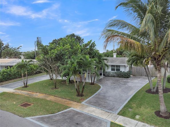 1405 SW 4th Ter, Pompano Beach FL 33060