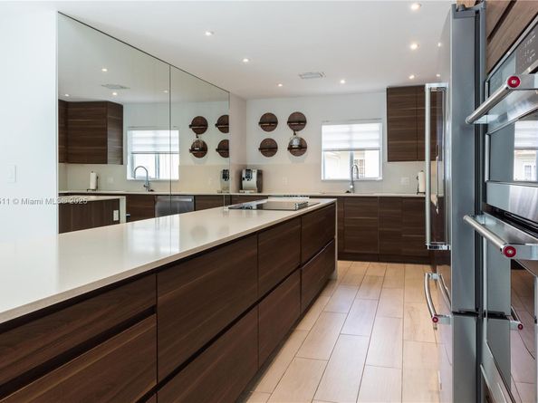 1080 NE 104th St, Miami Shores FL 33138