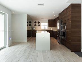 1080 NE 104th St, Miami Shores FL 33138