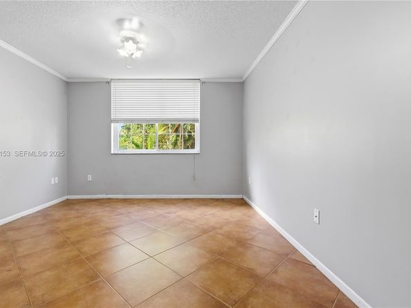 1721 Village Blvd 104, West Palm Beach FL 33409