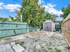 1811 Utopia Dr, Miramar FL 33023