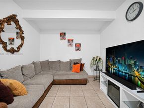 1811 Utopia Dr, Miramar FL 33023