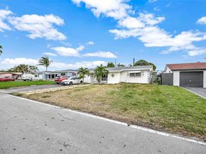 1811 Utopia Dr, Miramar FL 33023