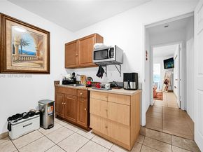 1811 Utopia Dr, Miramar FL 33023