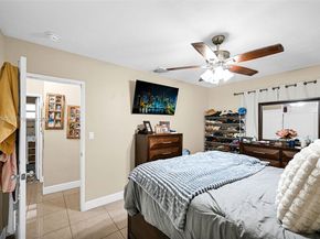 1811 Utopia Dr, Miramar FL 33023