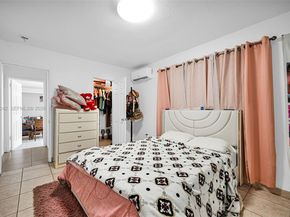 1811 Utopia Dr, Miramar FL 33023