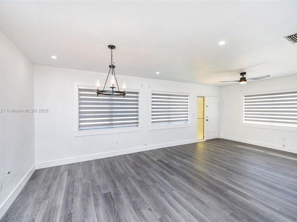1704 S Le Jeune Rd, Coral Gables FL 33134