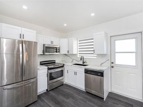 1704 S Le Jeune Rd, Coral Gables FL 33134