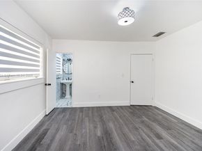 1704 S Le Jeune Rd, Coral Gables FL 33134
