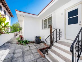 1704 S Le Jeune Rd, Coral Gables FL 33134