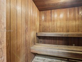 2201 Brickell Ave 77, Miami FL 33129