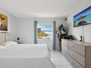 2201 Brickell Ave 77, Miami FL 33129