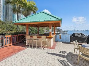 2201 Brickell Ave 77, Miami FL 33129