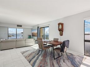 2201 Brickell Ave 77, Miami FL 33129