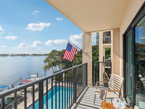 2201 Brickell Ave 77, Miami FL 33129