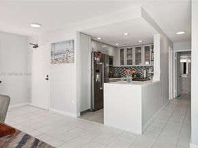 2201 Brickell Ave 77, Miami FL 33129