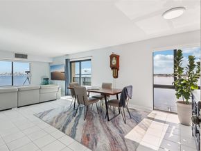 2201 Brickell Ave 77, Miami FL 33129