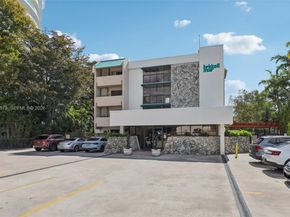 2201 Brickell Ave 77, Miami FL 33129