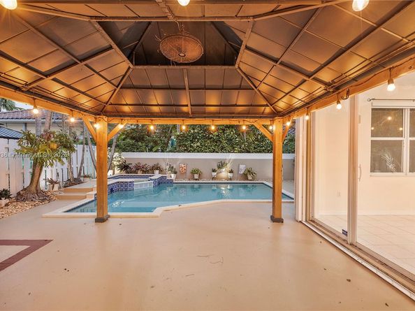 14604 SW 132nd Ave, Miami FL 33186