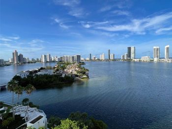 3000 Island Blvd