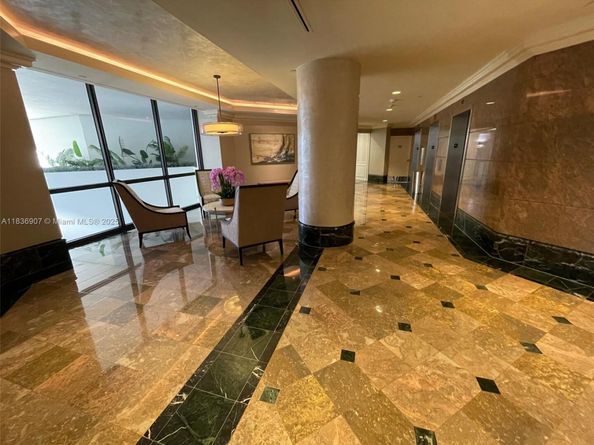 3000 Island Blvd 1103, Aventura FL 33160