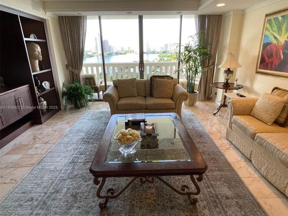 3000 Island Blvd 1103, Aventura FL 33160