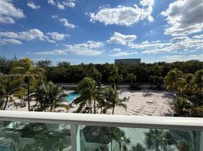 100 Bayview Dr 425, Sunny Isles Beach FL 33160
