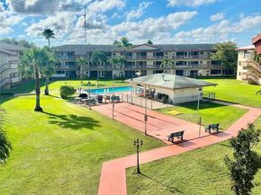5300 Washington St C311, Hollywood FL 33021