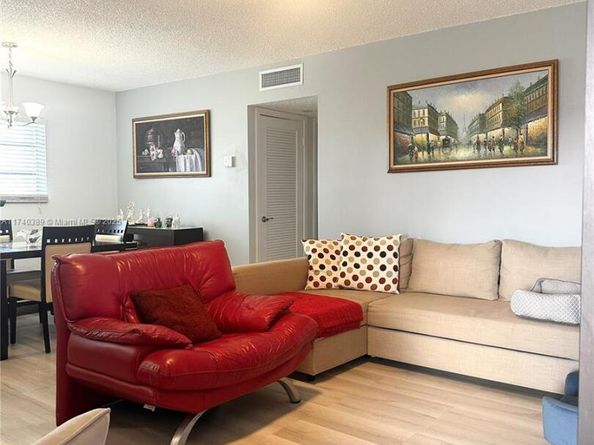 5300 Washington St C311, Hollywood FL 33021