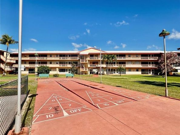 5300 Washington St C311, Hollywood FL 33021