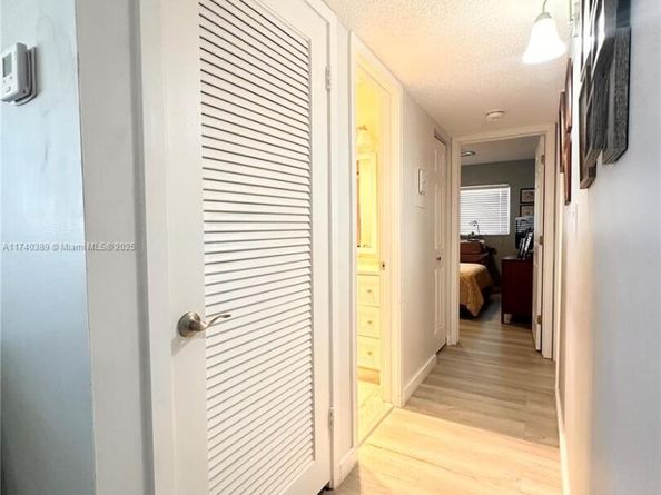5300 Washington St C311, Hollywood FL 33021