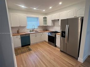511 NW 39th Ave, Miami FL 33126