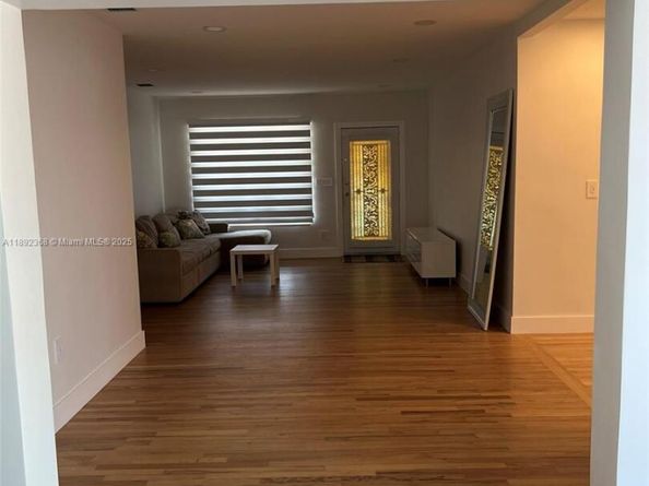 511 NW 39th Ave, Miami FL 33126